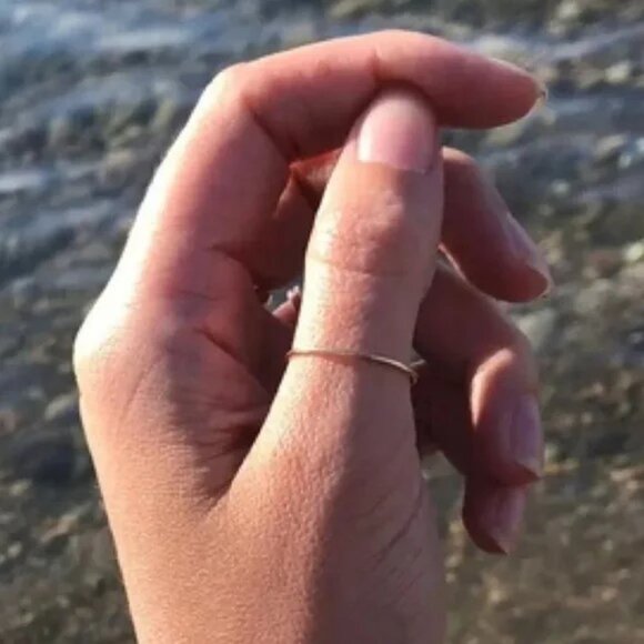 Stella & Dot Ring Everyday stackable silver color NWT - Picture 2 of 8